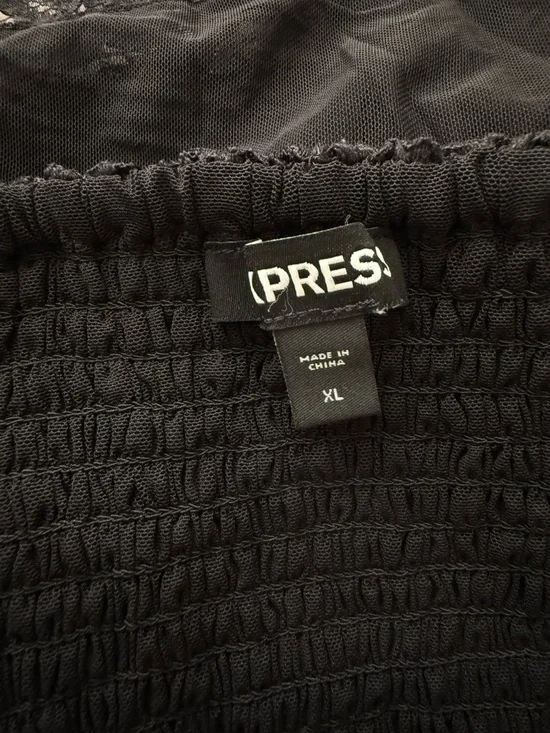 Express Allover Lace Cropped Cami - Picture 3 of 3